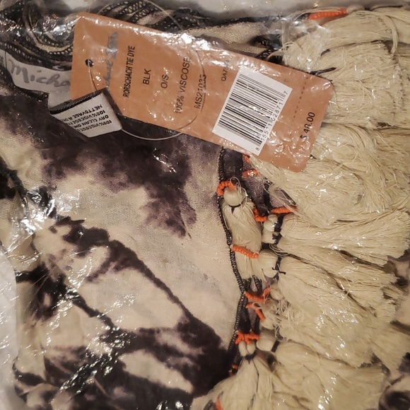 MICHAEL STARS New SCARF Tie-Dye Tassel Wrap Women's NWT GIFT - Picture 6 of 11